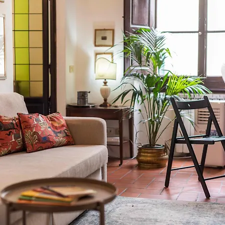 Ognissanti Flat By Mmega Florens